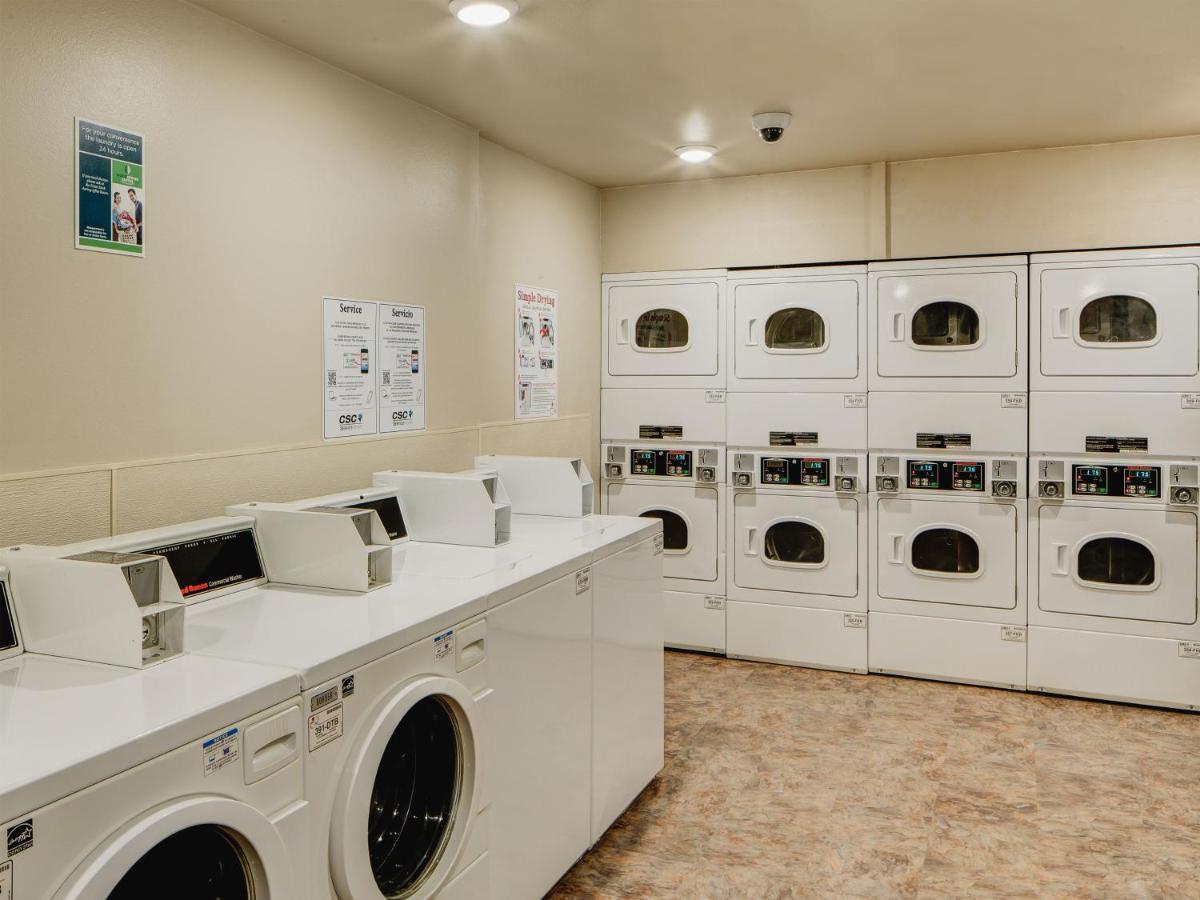 Woodspring Suites Tulsa Kültér fotó
