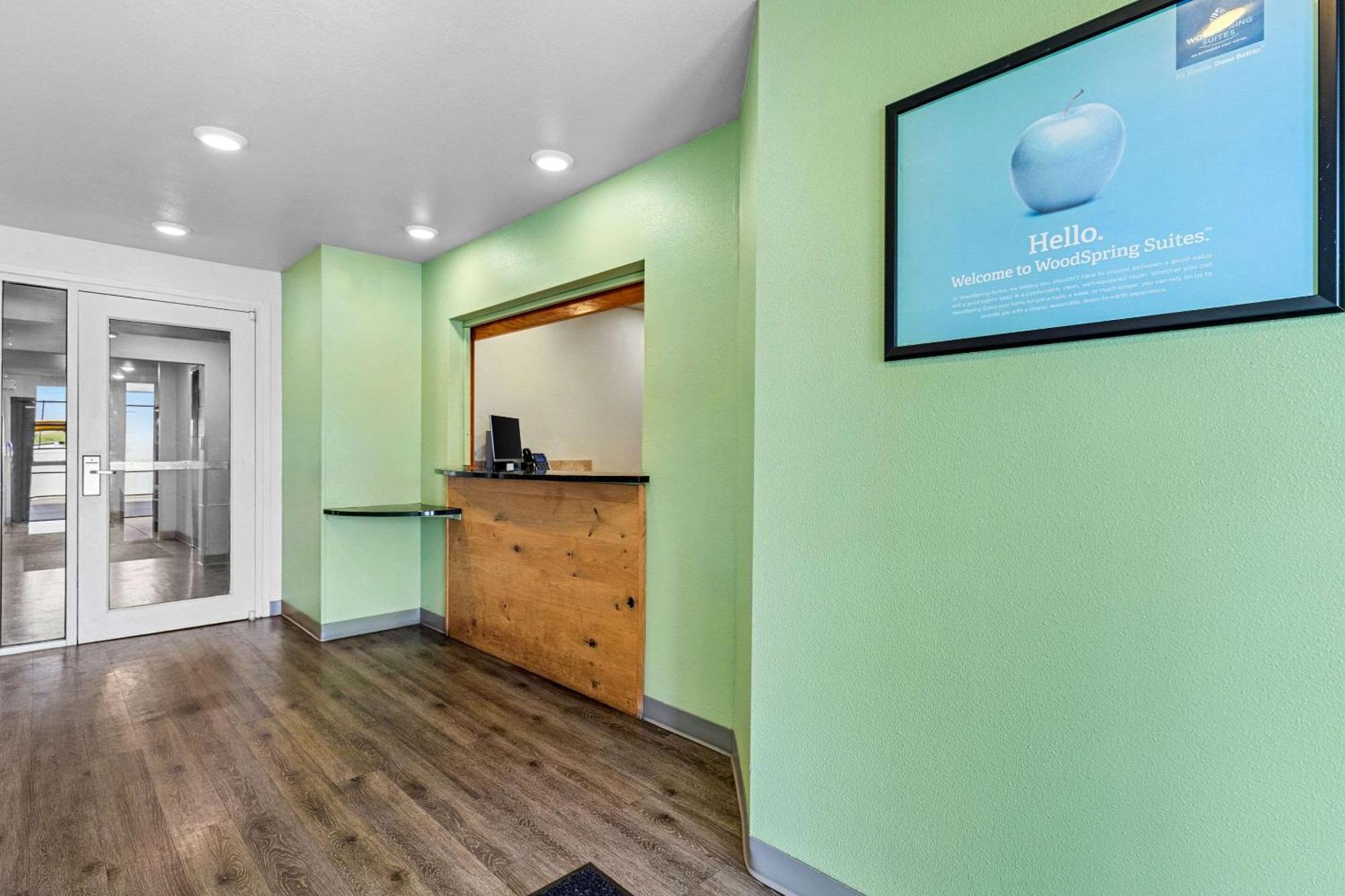 Woodspring Suites Tulsa Kültér fotó