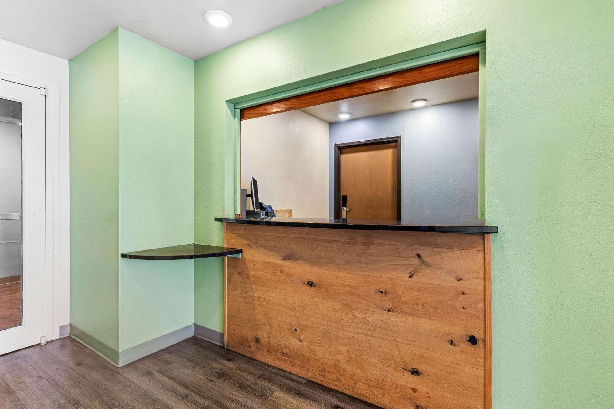 Woodspring Suites Tulsa Kültér fotó