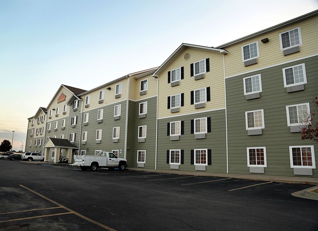 Woodspring Suites Tulsa Kültér fotó