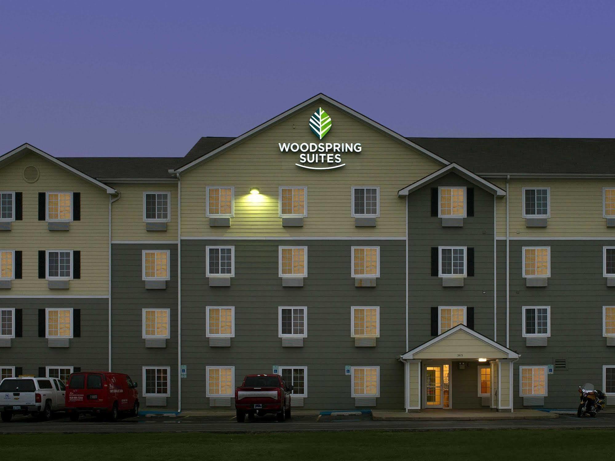Woodspring Suites Tulsa Kültér fotó