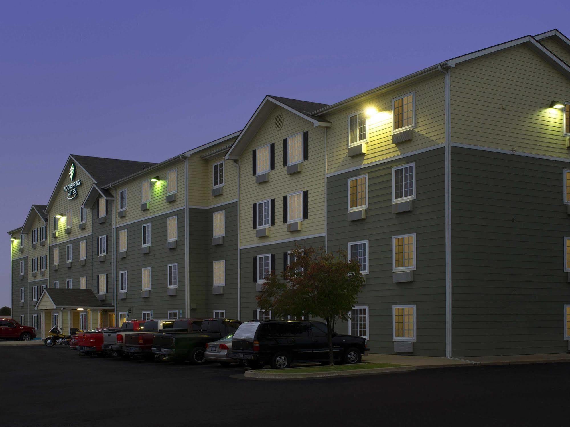 Woodspring Suites Tulsa Kültér fotó