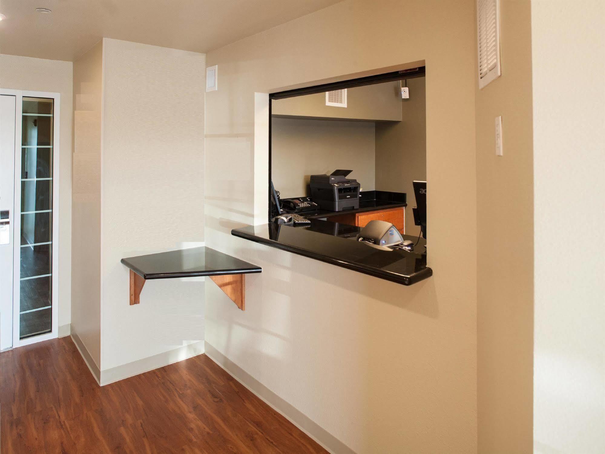 Woodspring Suites Tulsa Kültér fotó