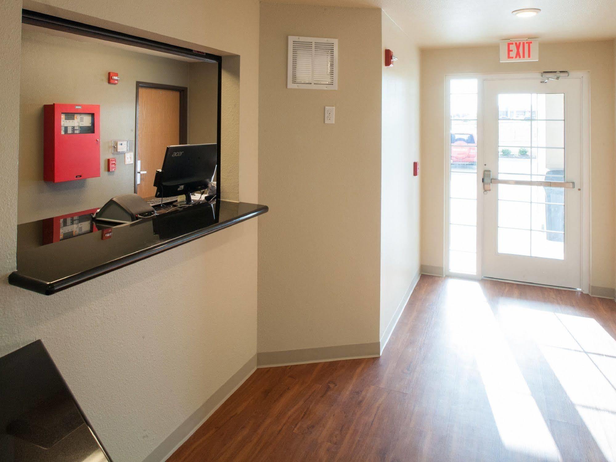 Woodspring Suites Tulsa Kültér fotó